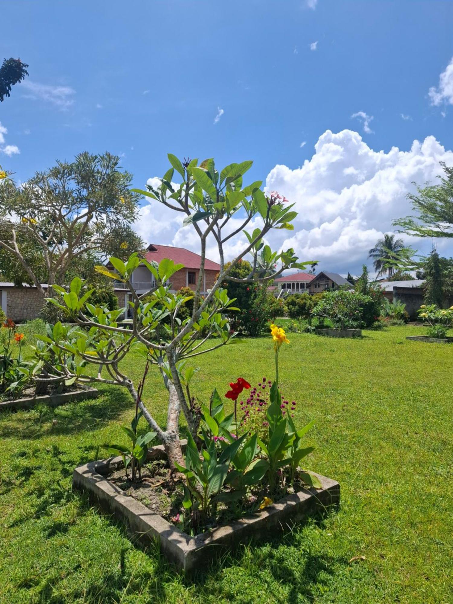 Juma Cottages Tuk Tuk Ngoại thất bức ảnh